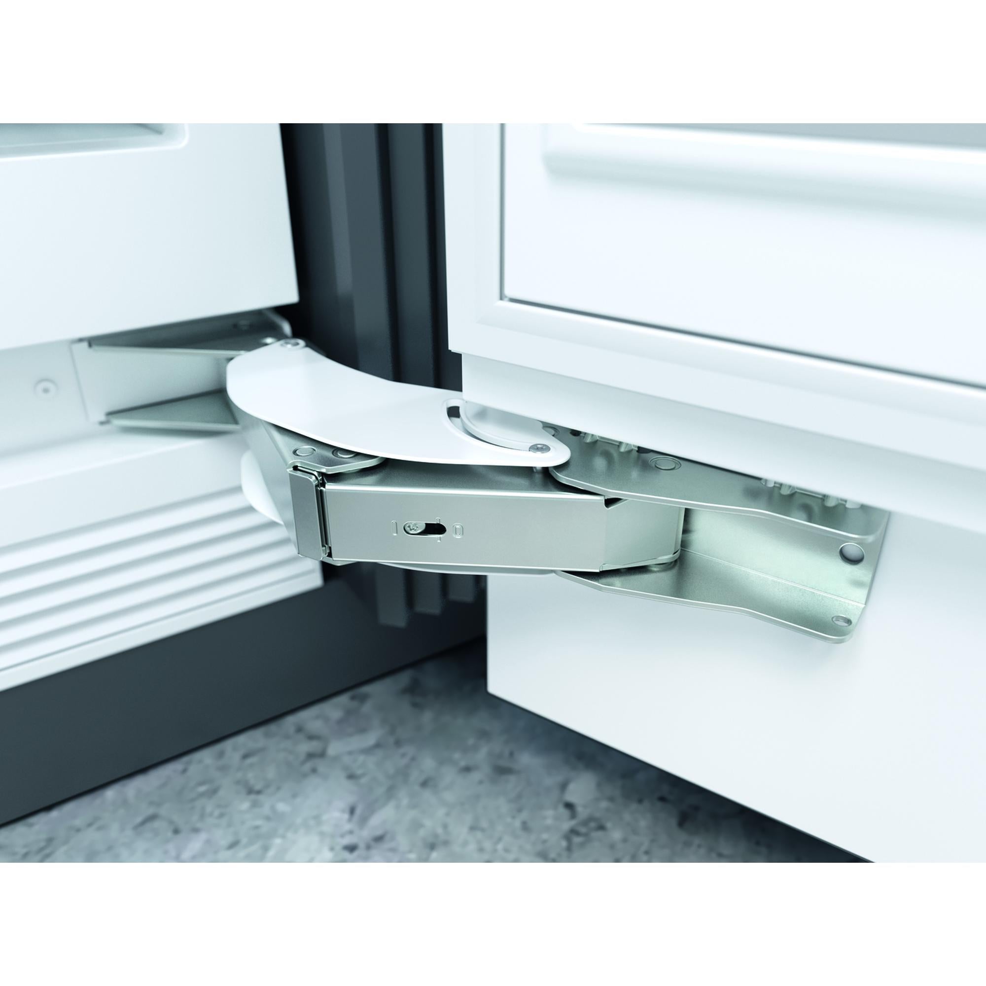 Bisagra de instalación empotrable con cierre suave SoftClose del congelador panelable Miele F 2812 Vi MasterCool