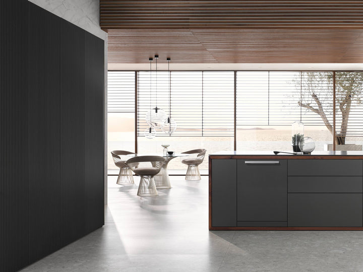 Lavavajillas integrado Miele G 5266 SCVi visto en ambiente de cocina contemporánea con frente panelable